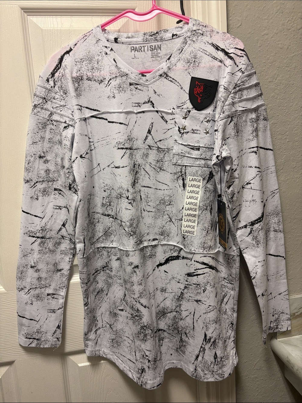 Partisan White Long-Sleeve V-Neck Tee with Black Marbled Graphic